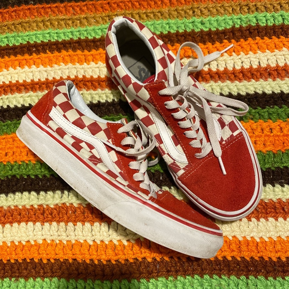 red checkerboard old skool skate vans